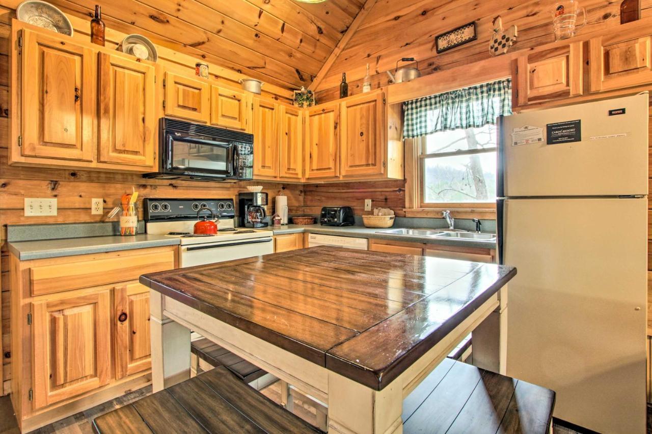 Pigeon Forge Cabin With Hot Tub And Mountain Views! Exterior foto