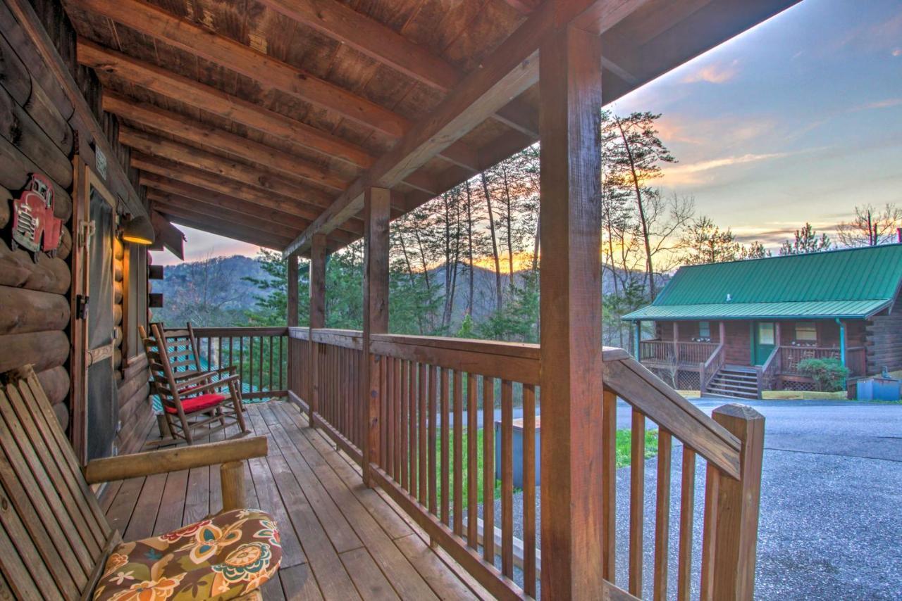 Pigeon Forge Cabin With Hot Tub And Mountain Views! Exterior foto